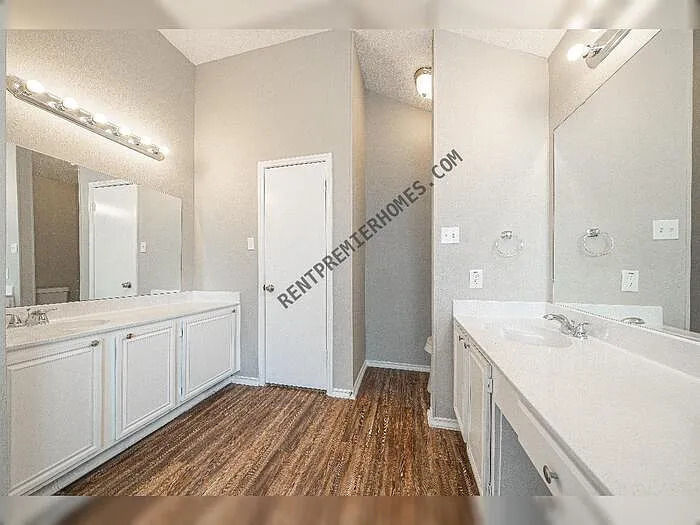 5223 Fawn Lake Dr — Photo 29