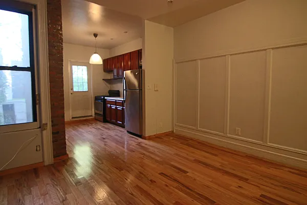 Rented by Nooklyn NYC LLC | media 47