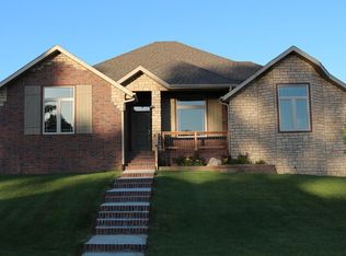 5179 E Wild Horse Dr, Springfield, MO 65802
