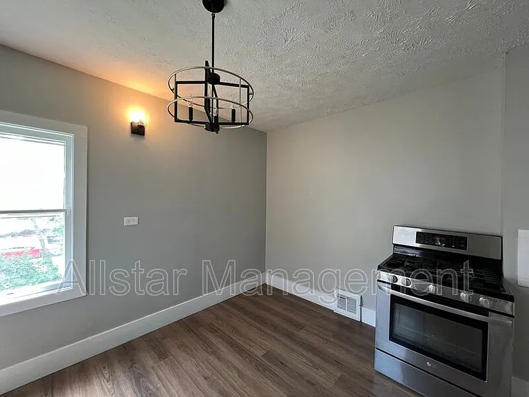 8201 Denison Ave #DENISON AVENUE 8201 — Photo 24