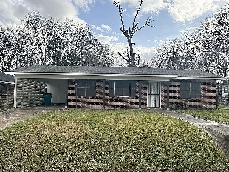 1st image of 516 E South St