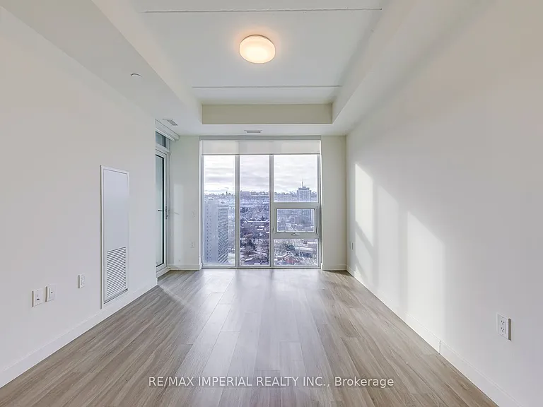 49 Walnut St S #1803 — Photo 16