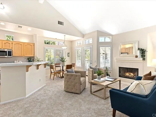 12676 Springbrook Dr Unit B, San Diego, CA 92128