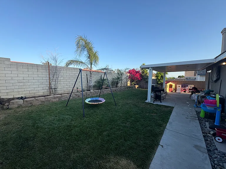 5567 Grand Prix Ct — Photo 2