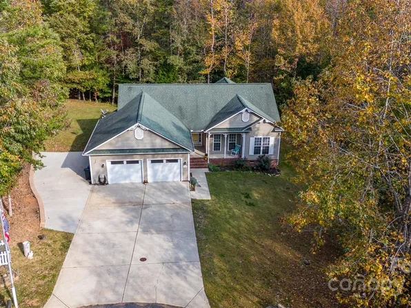 3390 Seminole Dr, Maiden, NC 28650