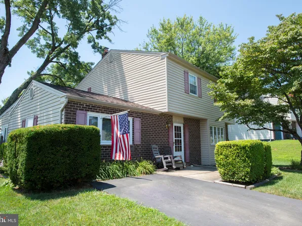 764 Burdett Dr, Upper Chichester, PA 19014