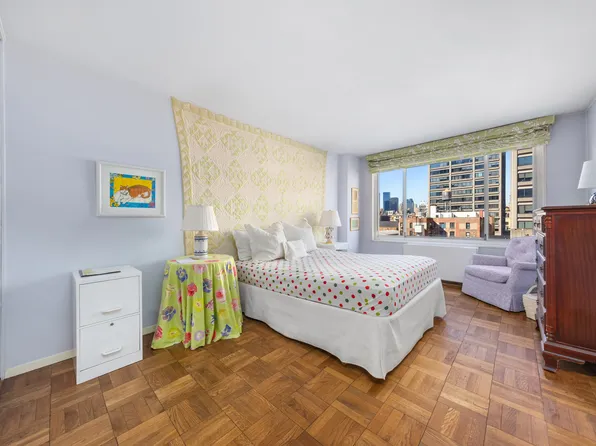 1160 3rd Avenue image 7 of 8