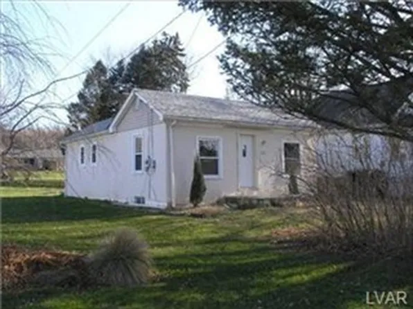 311 Williams Ave, Walnutport, PA 18088