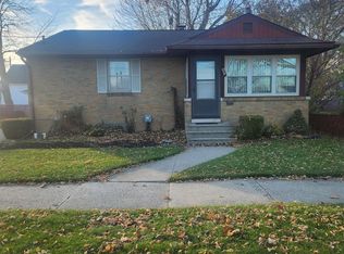 2114 S Madison Ave, Bay City, MI 48708