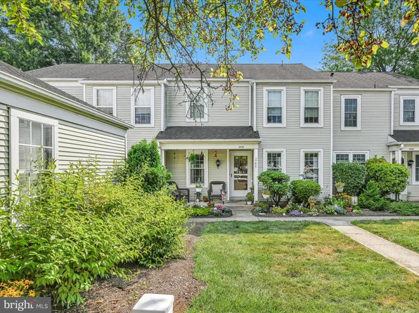 1978 Wexford Rd, Palmyra, PA 17078