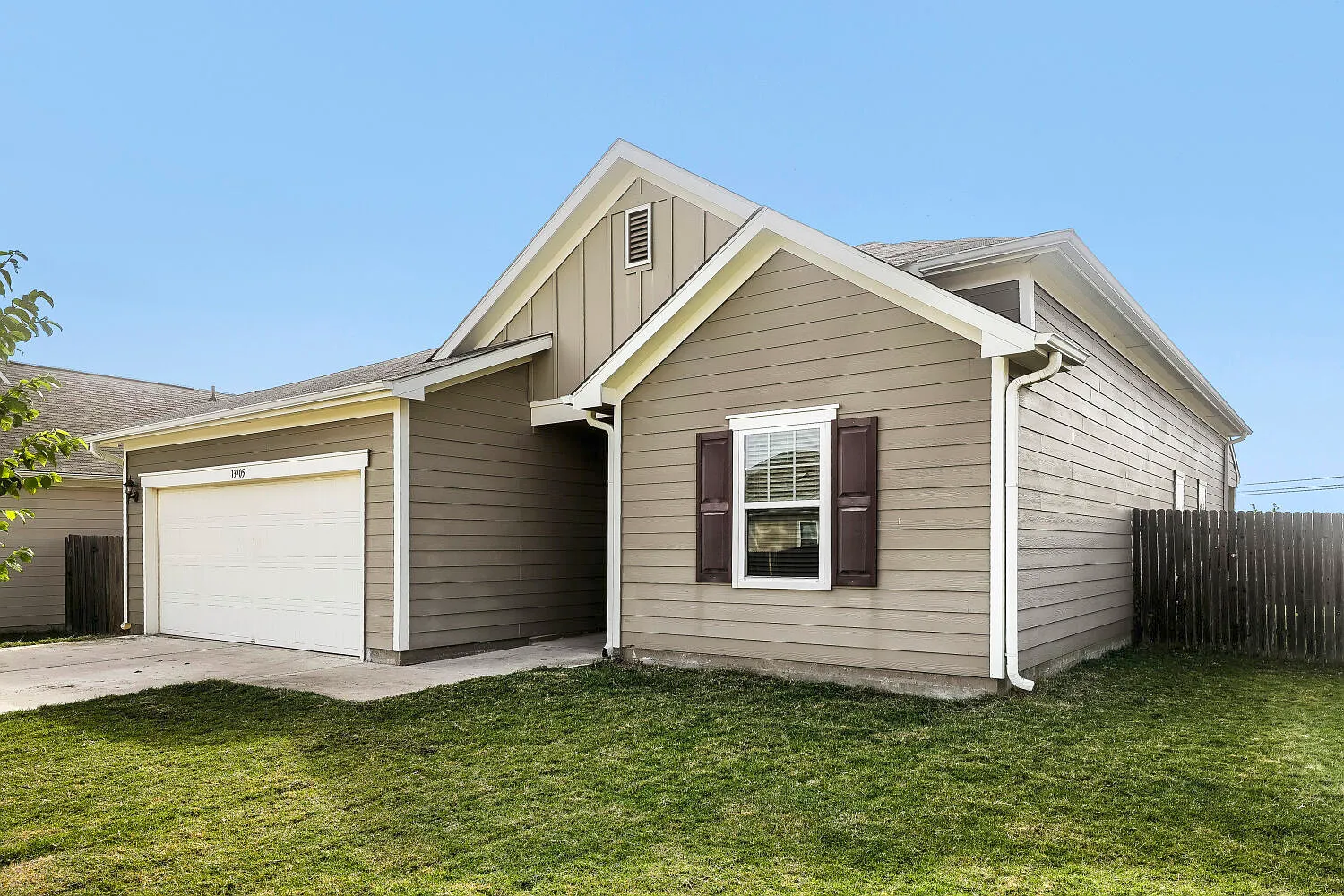 4 bed, 1785 sqft, $2,000 — Photo 3