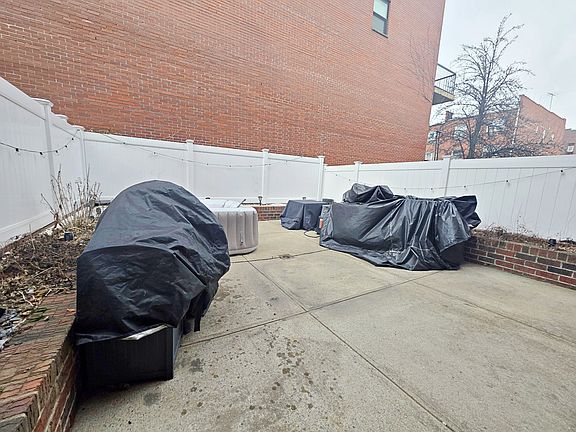 2nd image of 71 Herbert St #1A