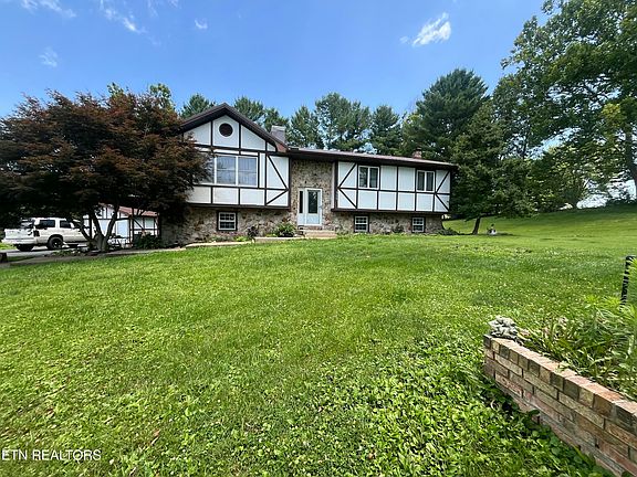 2nd image of 351 Reed Patch Rd