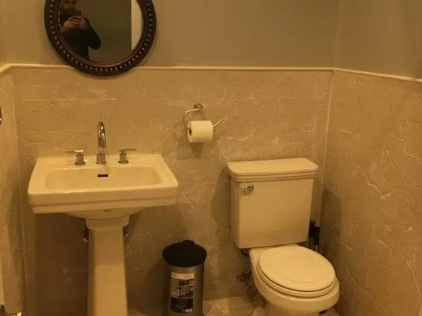 (undisclosed Address), Jamaica, NY 11432