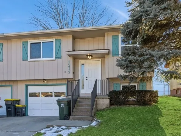 1317 Burns Ave, Iowa City, IA 52240