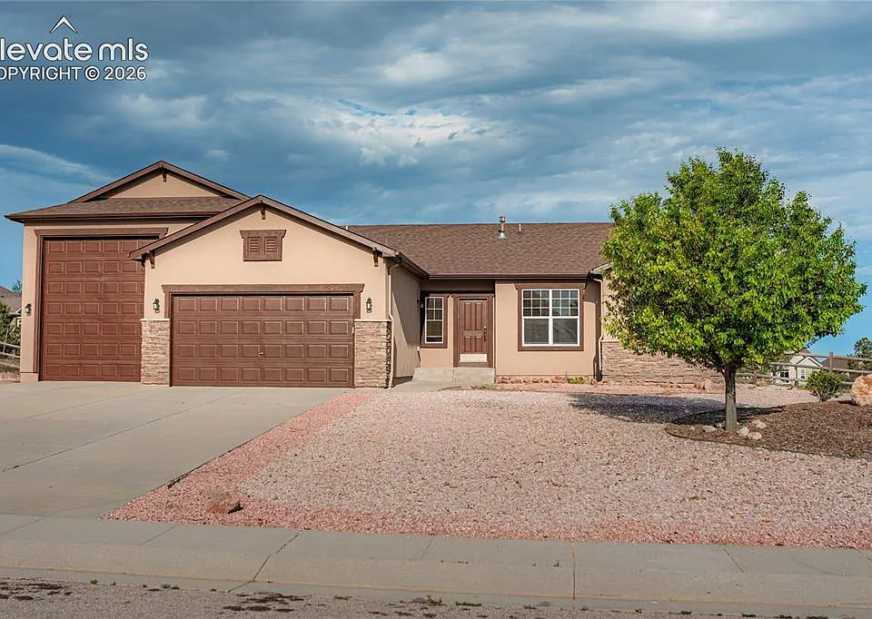 11824 Black Hills Dr