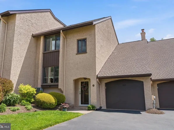 162 Golf Club Dr, Langhorne, PA 19047