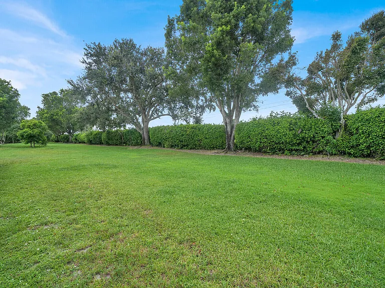 18453 Old Princeton Ln — Photo 45