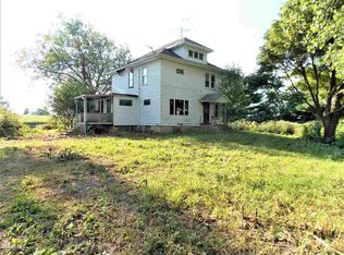 2901 W Prairie Rd, Freeport, IL 61032