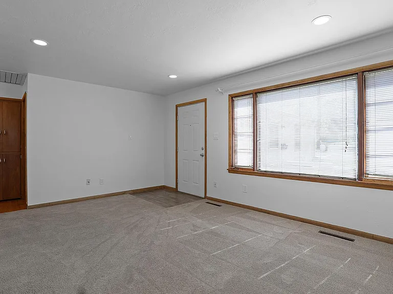4002 Mallow Rd #B — Photo 7