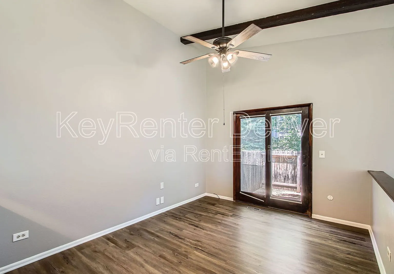 3 bed, 2.0 bath, 1128 sqft, $2,250 — Photo 2