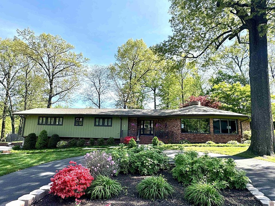 1st image of 710 Windsor Woods