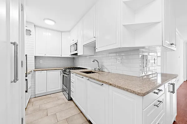 Sold by Compass | media 4