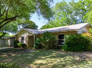 10810 Edgecrest Dr, San Antonio, TX 78217