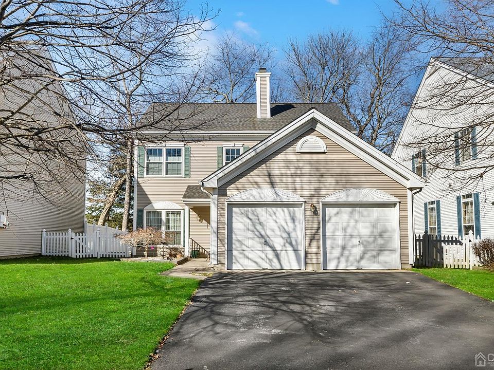 1st image of 125 Marion Dr
