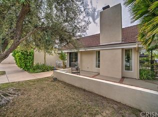 4395 La Barca Dr, Tarzana, CA 91356