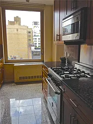 Rented by R New York