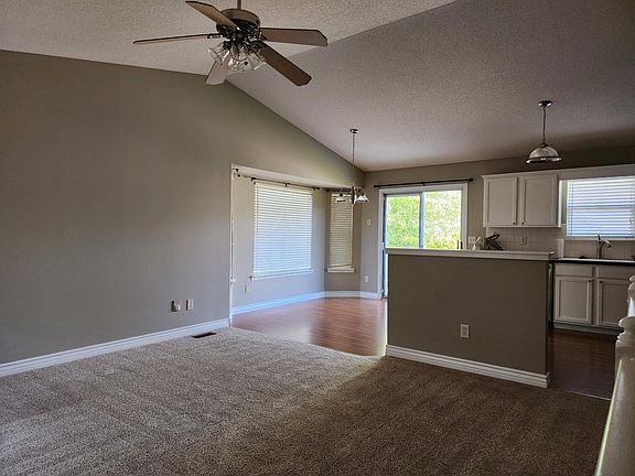 2nd image of 1712 N Sugarberry Ct