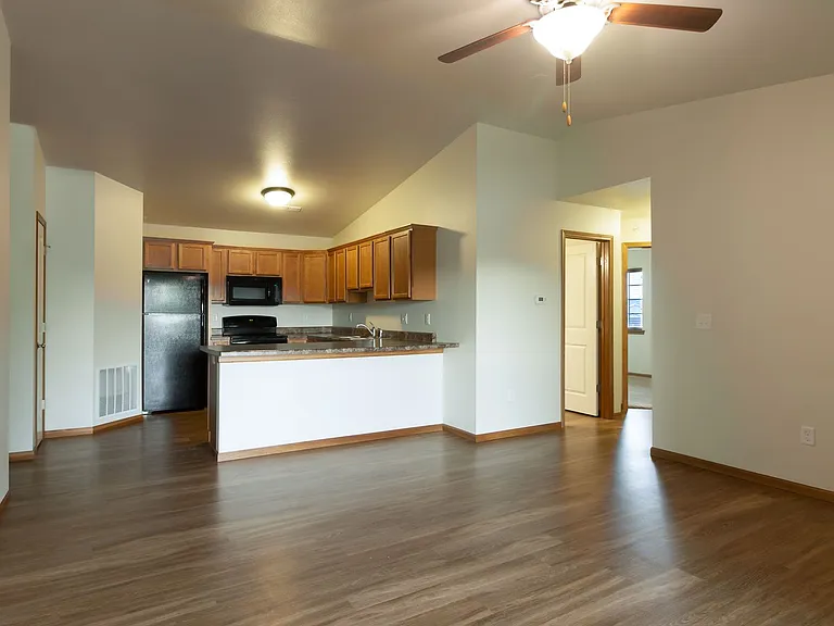 Willow Ridge Apartments — Photo 10