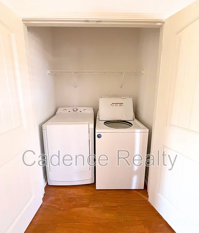 2 bed, 2.5 bath, $1,650 — Photo 3