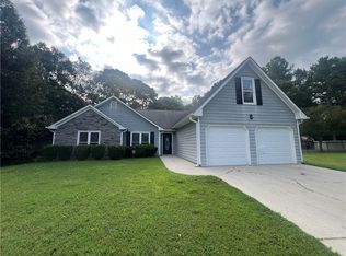 8 Fenwick Ct, Grayson, GA 30017
