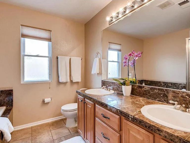 10382 Nottingham Dr — Photo 28