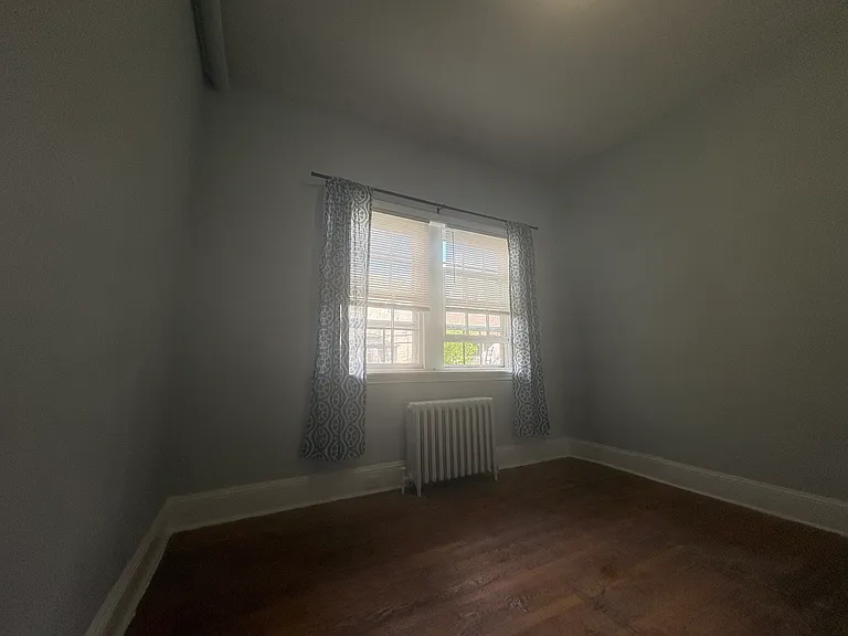 4810 Regent St #1R — Photo 14