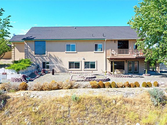 2nd image of 90 Crestview Dr