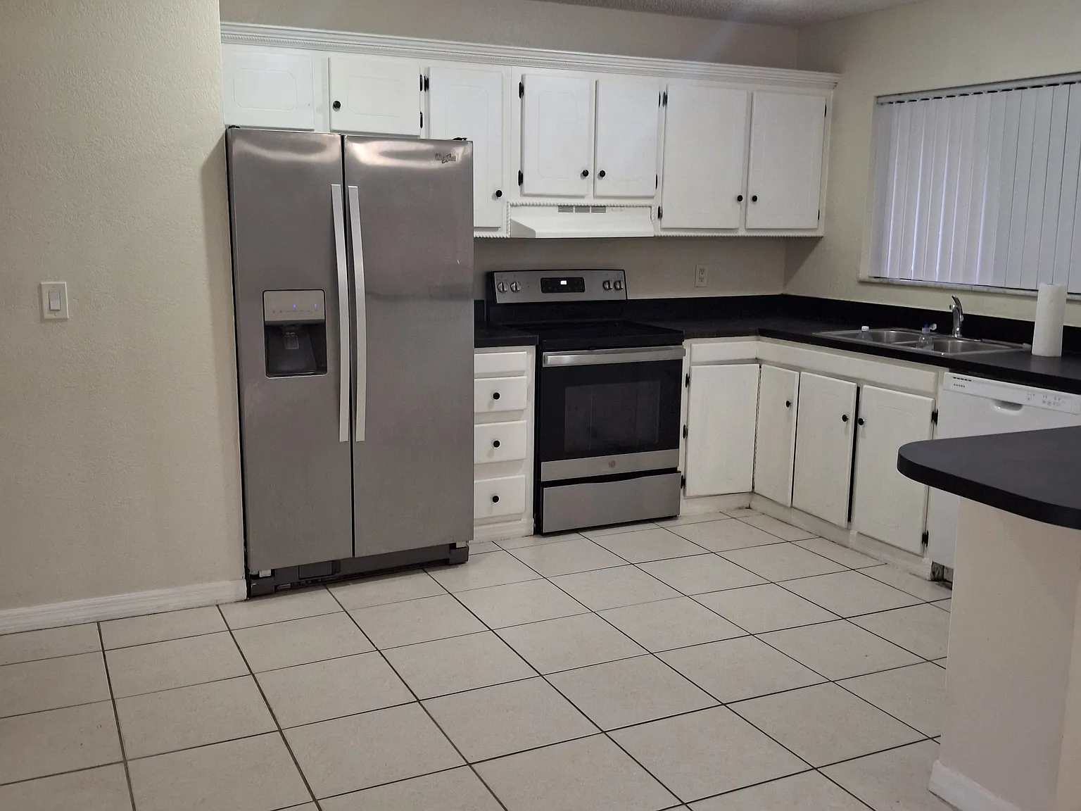 3 bed, 1314 sqft, $1,800 — Photo 4