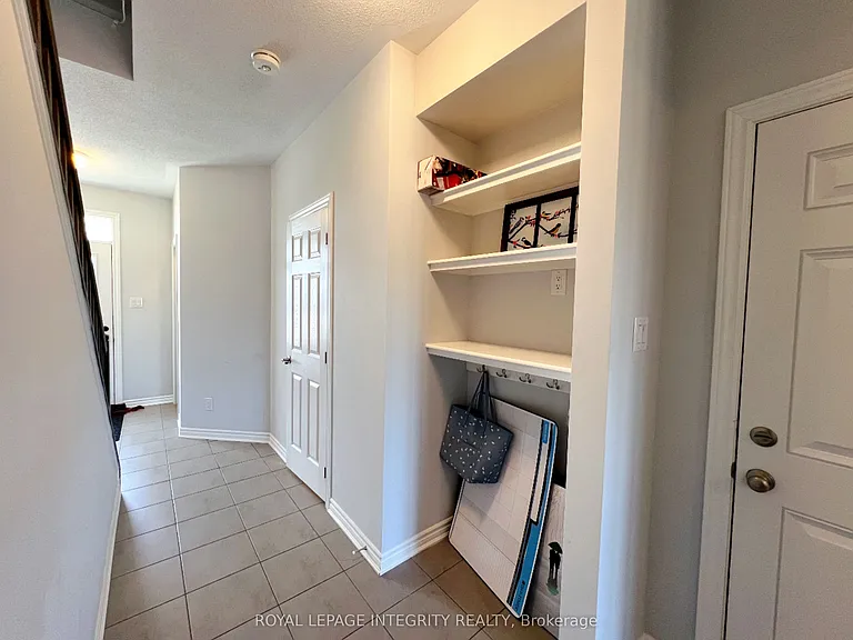 49 Bermondsey Way — Photo 4
