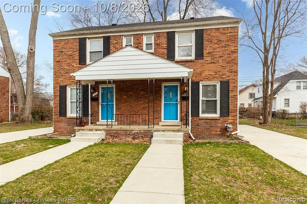 2 bed, 1.0 bath, 864 sqft, $1,950 — Photo 1