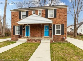 1225 E 4th St, Royal Oak, MI 48067