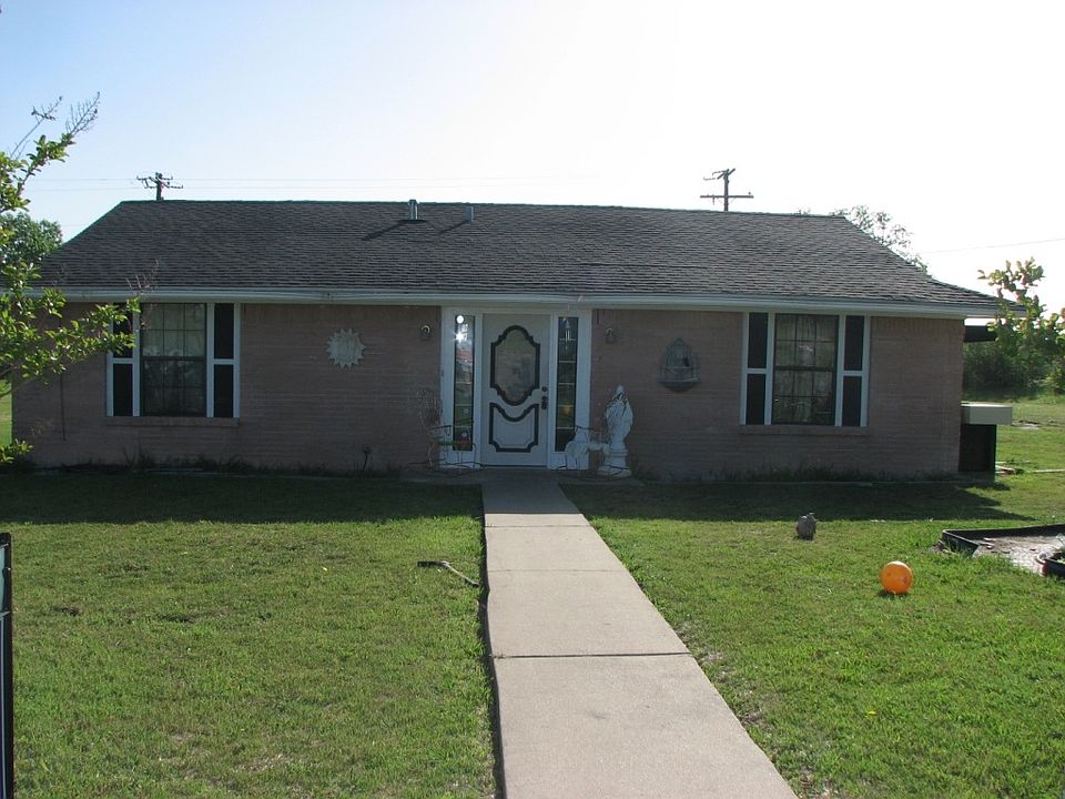 1st image of 926 S Avenue I