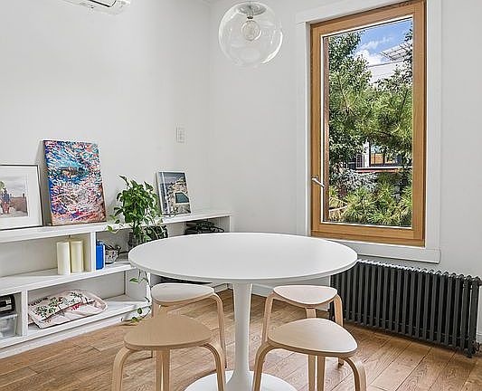 4th image of 48 Dikeman St