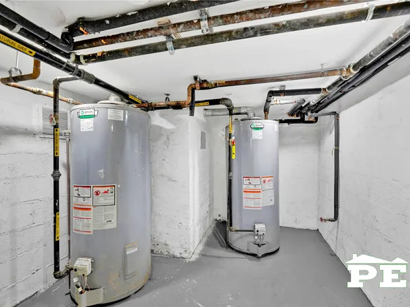 1715 Voorhies Avenue image 35 of 35