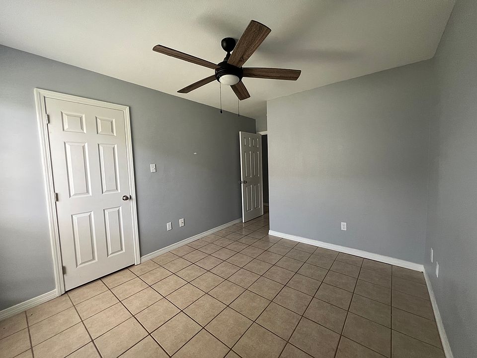 1st image of 38A Carriage Ln #38A