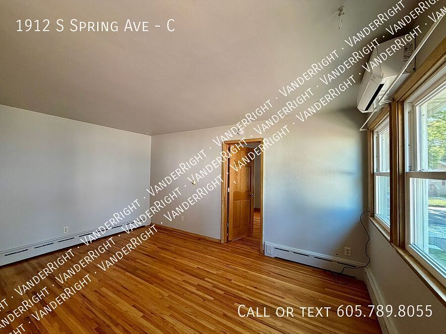 1st image of 1912 S Spring Ave APT C
