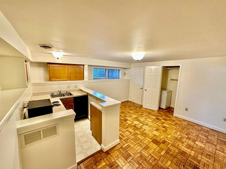 1st image of 822 S Alfred St #B1