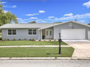 2558 Rosery Rd NE, Largo, FL 33771