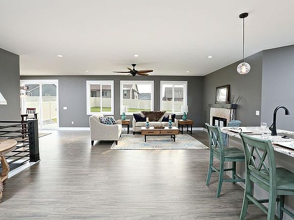 3rd image of 3127 Forbes Blvd